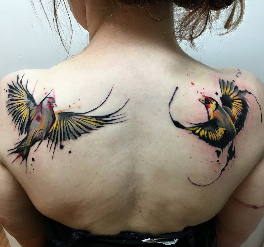 ptaki tatuaże na łopatkach