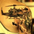 helikopter tatuaż