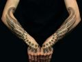 tatuaże skrzydła na rękach