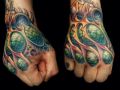 tatuaże na dłoniach