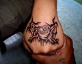 tatuaże henna żaba