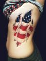 flaga USA wzór tatuażu na żebrach