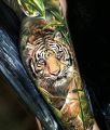 realistyczny tatuaż z tygrysem