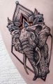 słoń tatuaż ramka