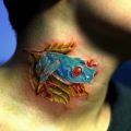 żaba na karku szyi tatuaż