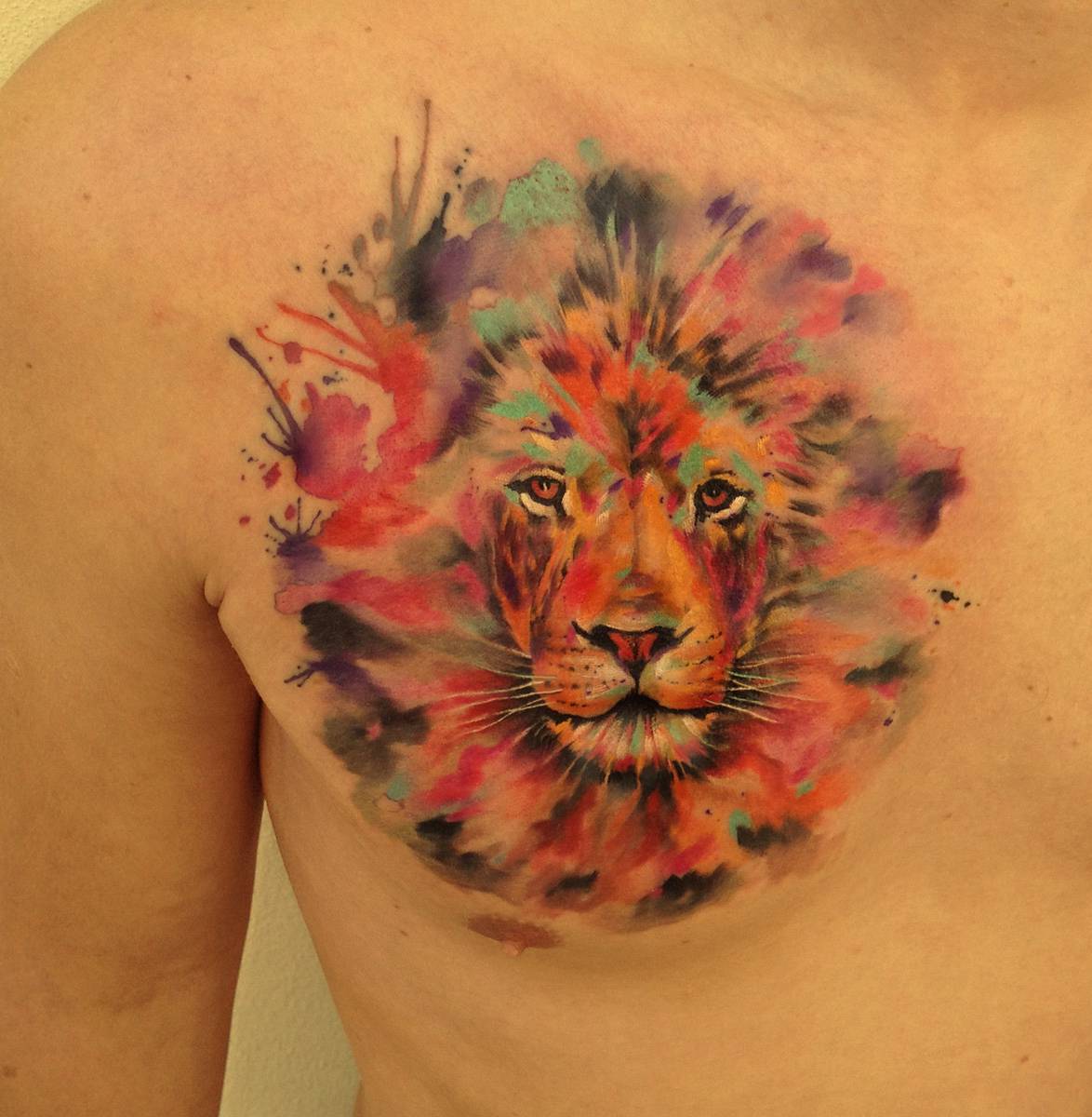 tatuaże lwy kolorowe