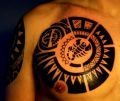 tatuaże maoryskie skorpion